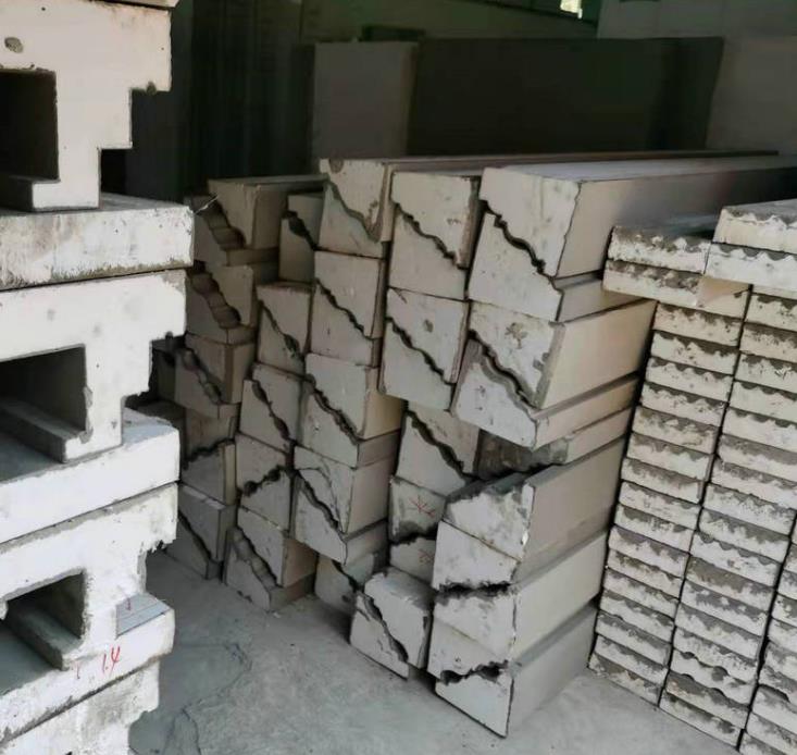 如何搭配eps構(gòu)件更適用于自建房外墻裝飾？